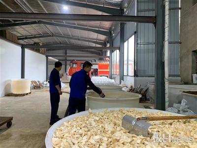 36噸泡菜遭遇斷水危機，消防10噸馳援保生產