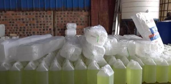 廣西一洗滌劑廠“轉行”勾兌消毒液被查，近20噸已流入市場，自來水供應或受影響